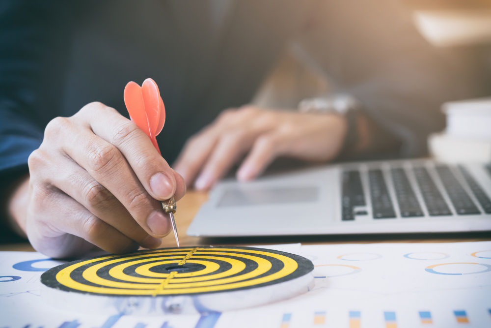 O Gestor acerta o alvo, representando o que é a qualificação de leads para uma empresa.